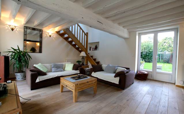 Location meublée et franchise en base de TVA : les règles applicables